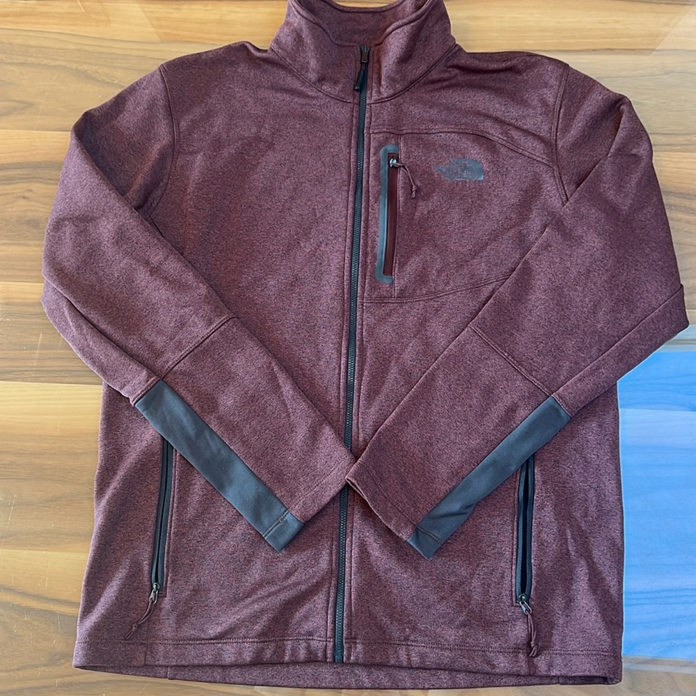 North Face Zip Up men’s size large